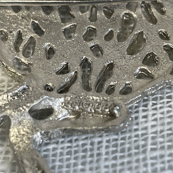 Vintage 1998 JJ Jonette Galloping Horse Silver Tone 3"x2” Filigree Brooch. - Picture 4 of 5